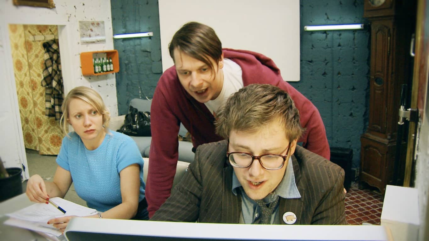 A ragtag team of freelancers try to make it in the world.
sitcom | pilot